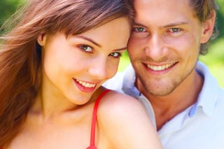 Implantate und Kronen